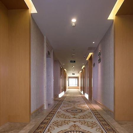 Vienna 3 Best Hotel Dongguan Liaobu Veicle City Exterior foto